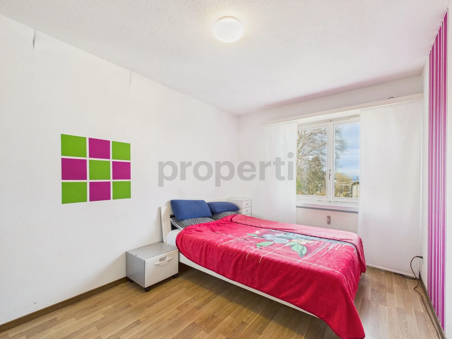 5.5-room apartment with spacious terrace and lake view - Photo 8 of 13