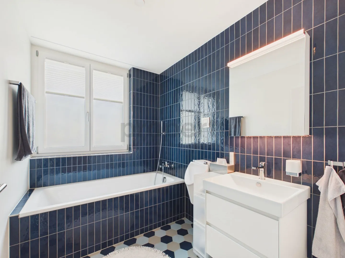 Appartamento attico esclusivo in posizione elevata con vista mozzafiato! - Foto 9 di 10