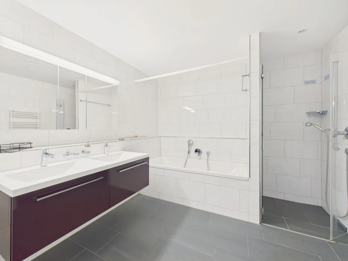 Modern 4.5-room apartment in family-friendly location in Dübendorf - Photo 7 of 11