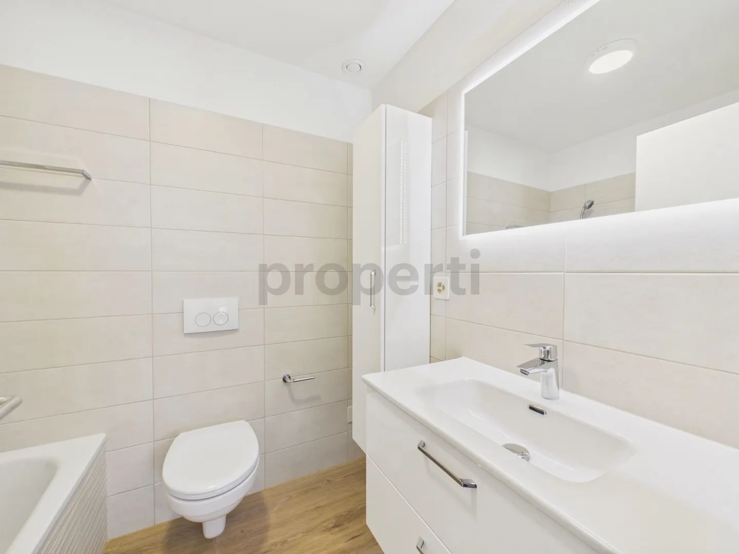 3.5 Pièces Rénovées, à Deux Pas du Centre de Locarno, aussi Maison Secondaire - Photo 7 sur 10