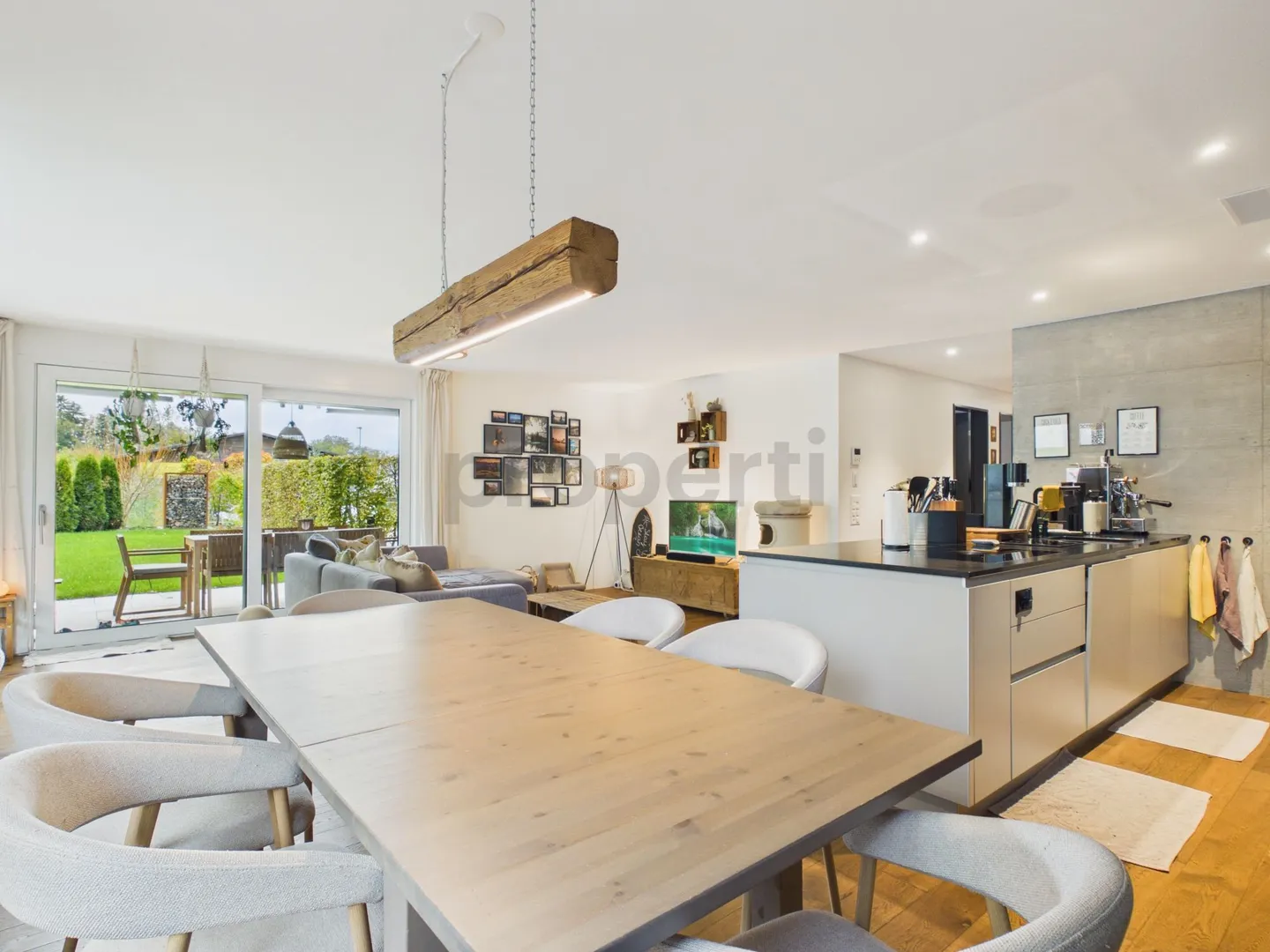 Appartement de jardin moderne avec grand jardin en bail emphytéotique - Photo 2 sur 11