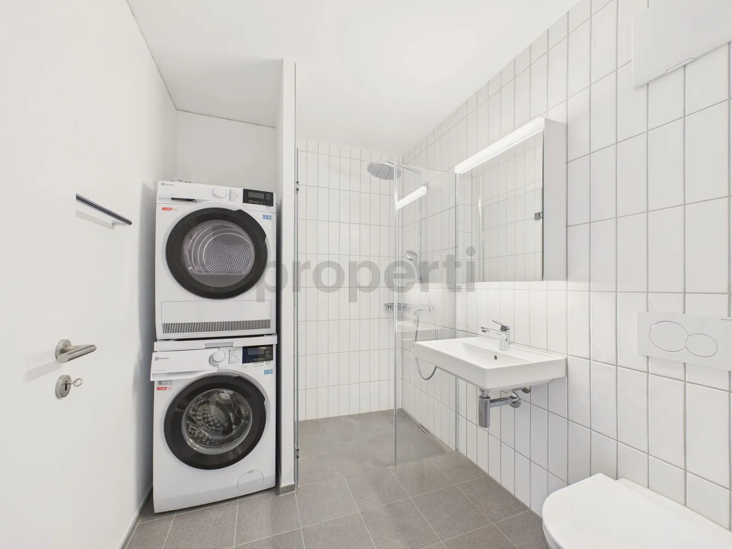 Modernes Apartment mit Balkon - Foto 7 von 11