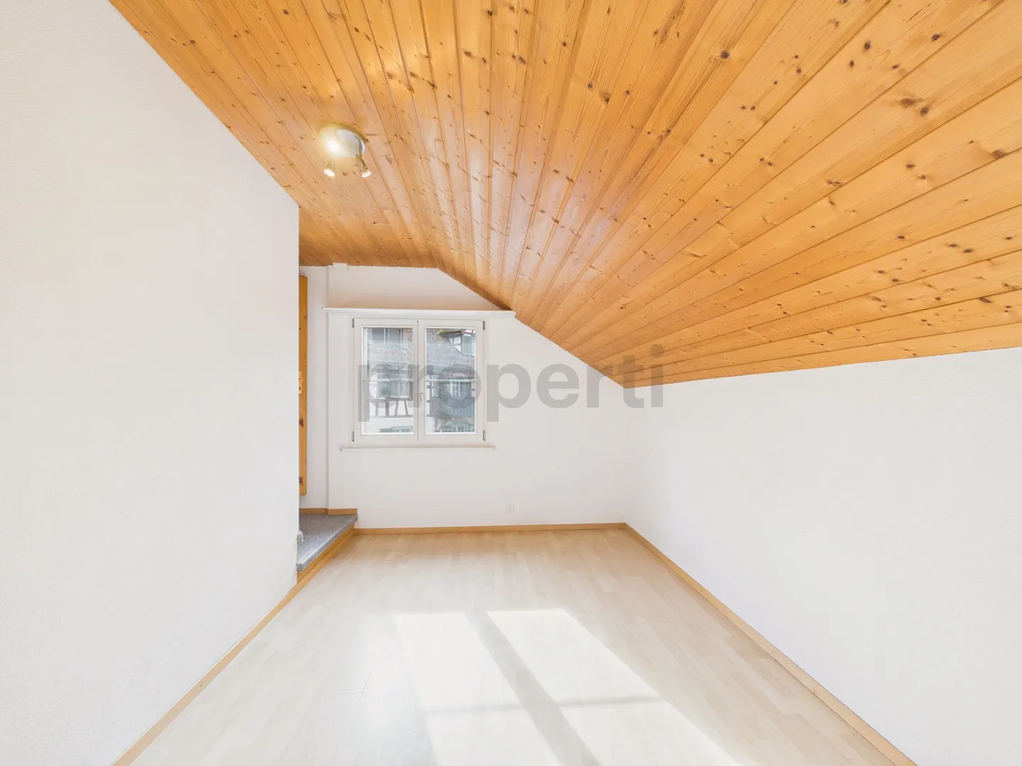 Spacious 4.5-room apartment with balcony, Ermatingen - Photo 8 of 12