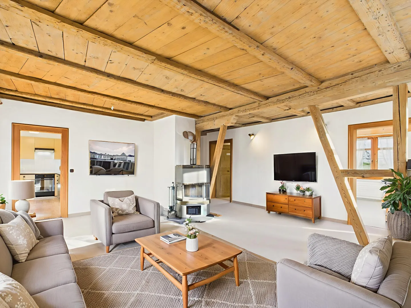 Cozy 4.5-room apartment in a quiet location in Hauptwil-Gottshaus - Photo 1 of 13