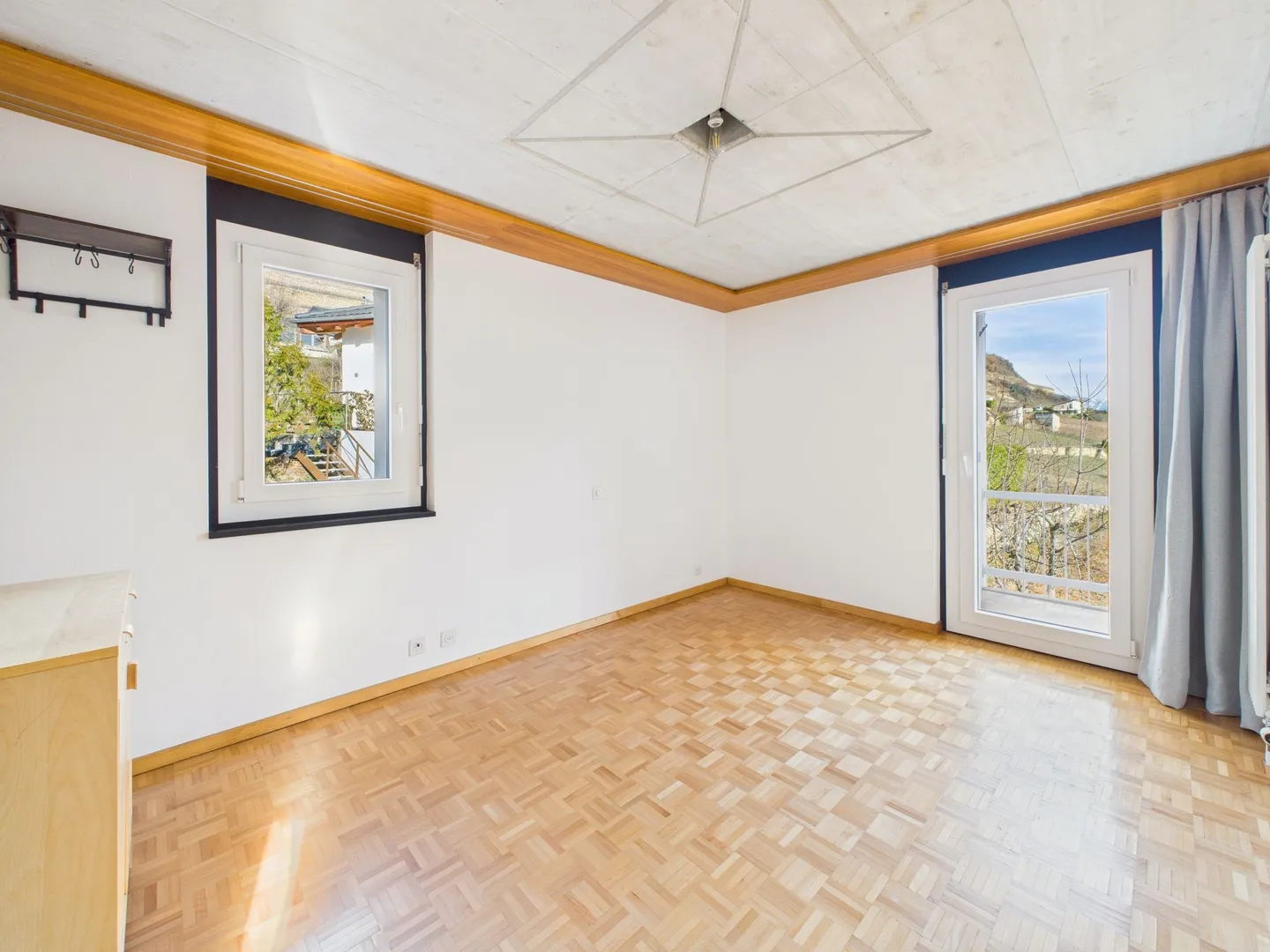 Elegante 6-Zimmer renovierte Maisonette mit Keller, Sion - Foto 5 von 13