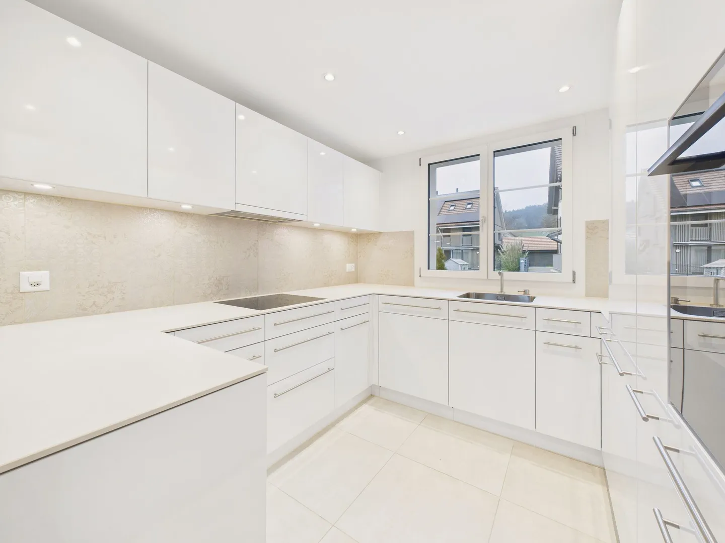 Modernes 5.5-Zimmer Reihenhaus mit praktischem Grundriss, Dorf - Foto 4 von 11