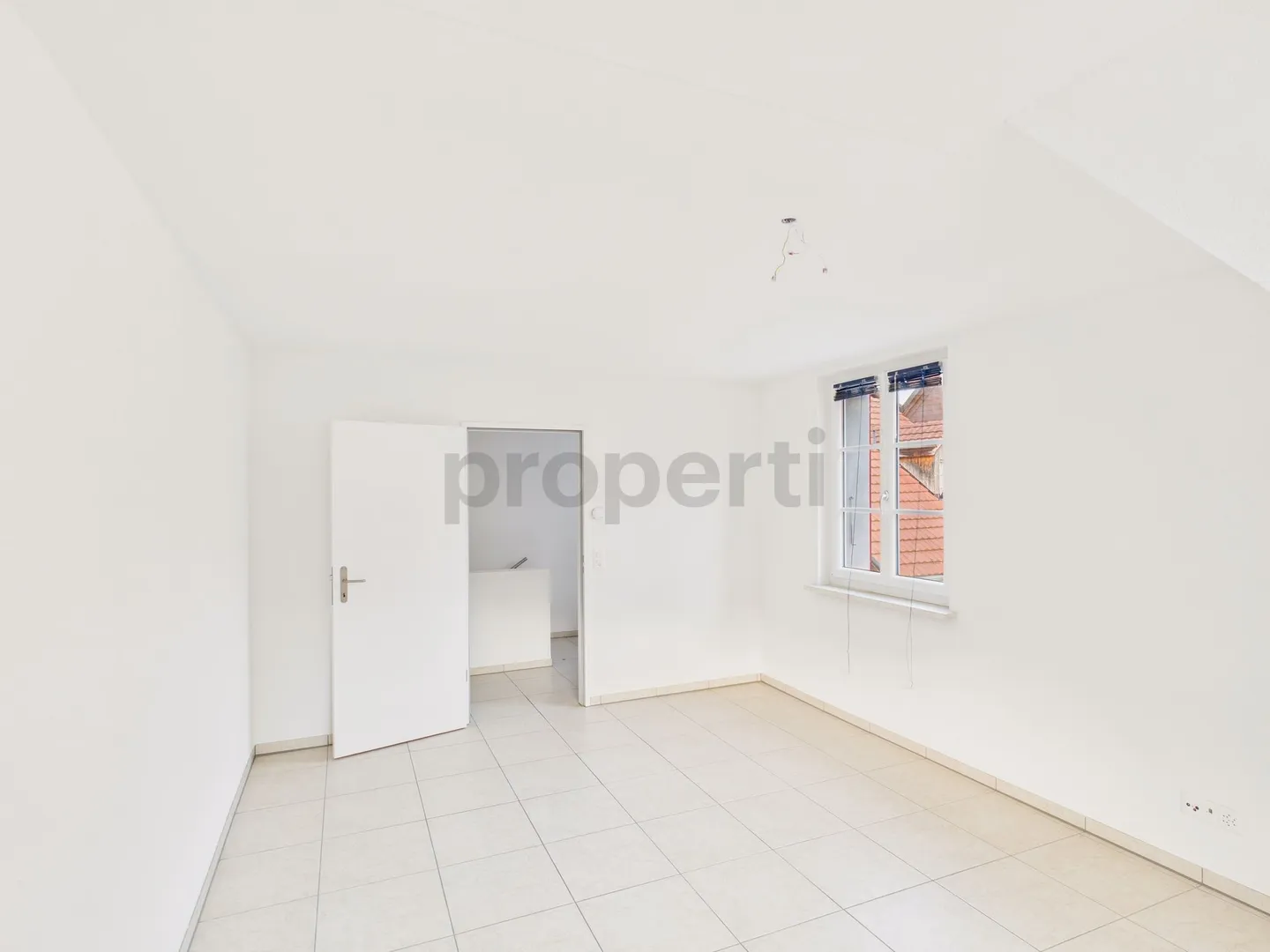 Moderne 4-Zimmer-Wohnung in Büsserach - Foto 8 von 12