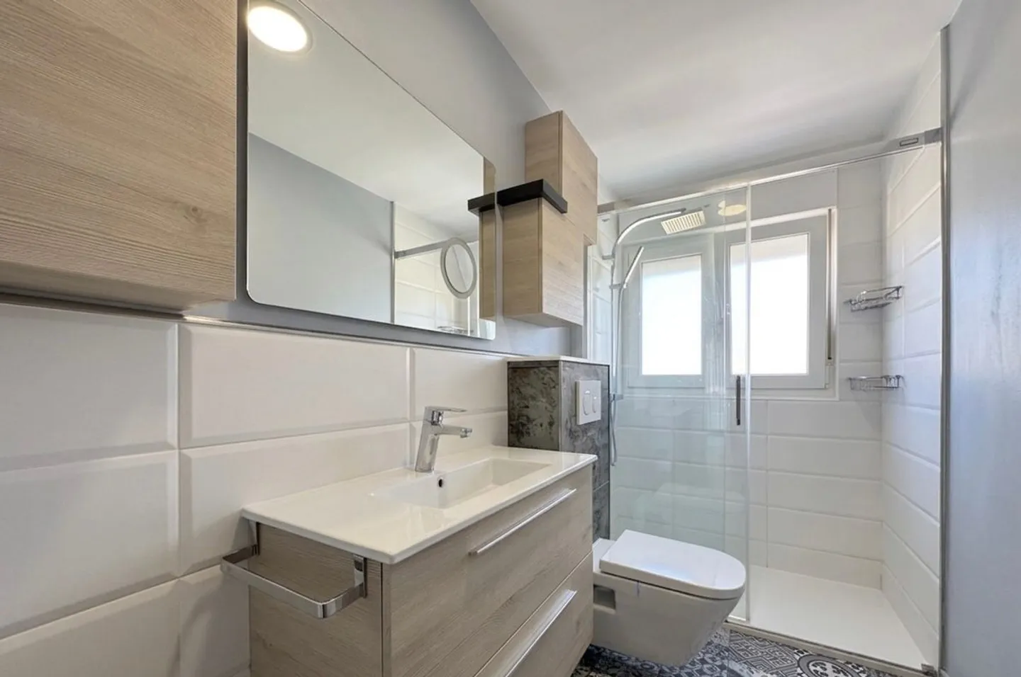 Renovated 7.5-room single-family house with large garden, Solothurn - Photo 7 of 11