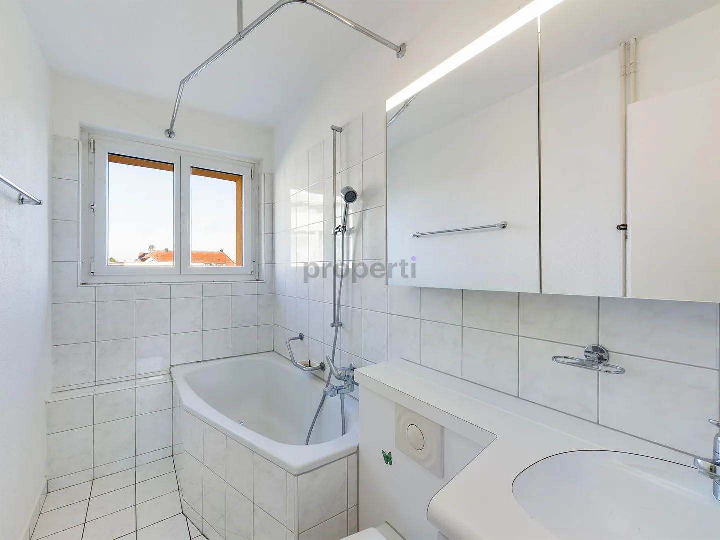 Luminoso appartamento di 4 stanze in posizione centrale a Kreuzlingen - Foto 5 di 8