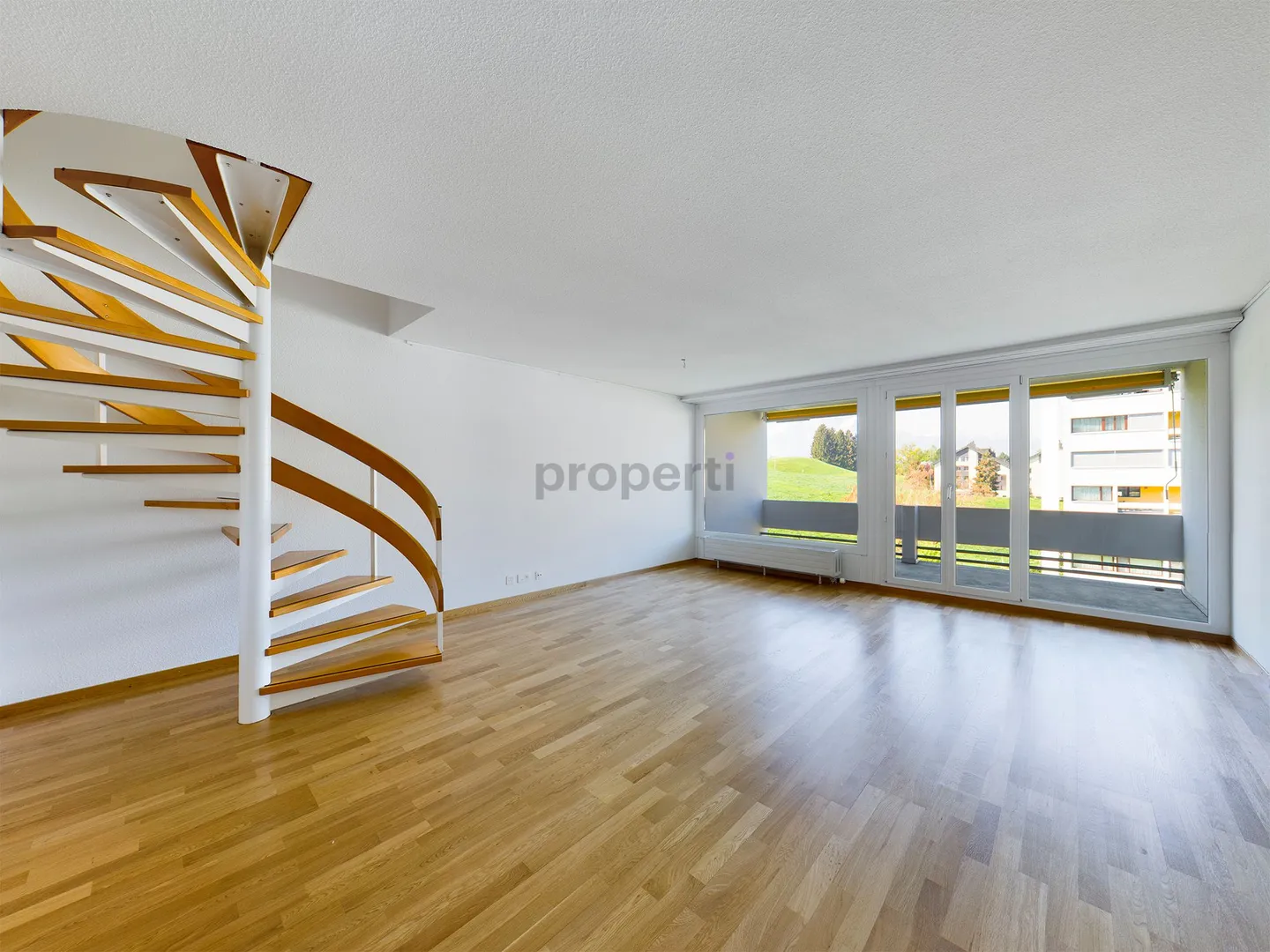 Living in the popular Büttenen district - beautiful 4.5-room apartment - Photo 1 of 8
