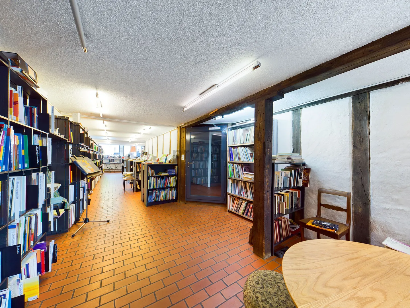 AU COEUR DE LA VILLE ANCIENNE - Photo 4 sur 9