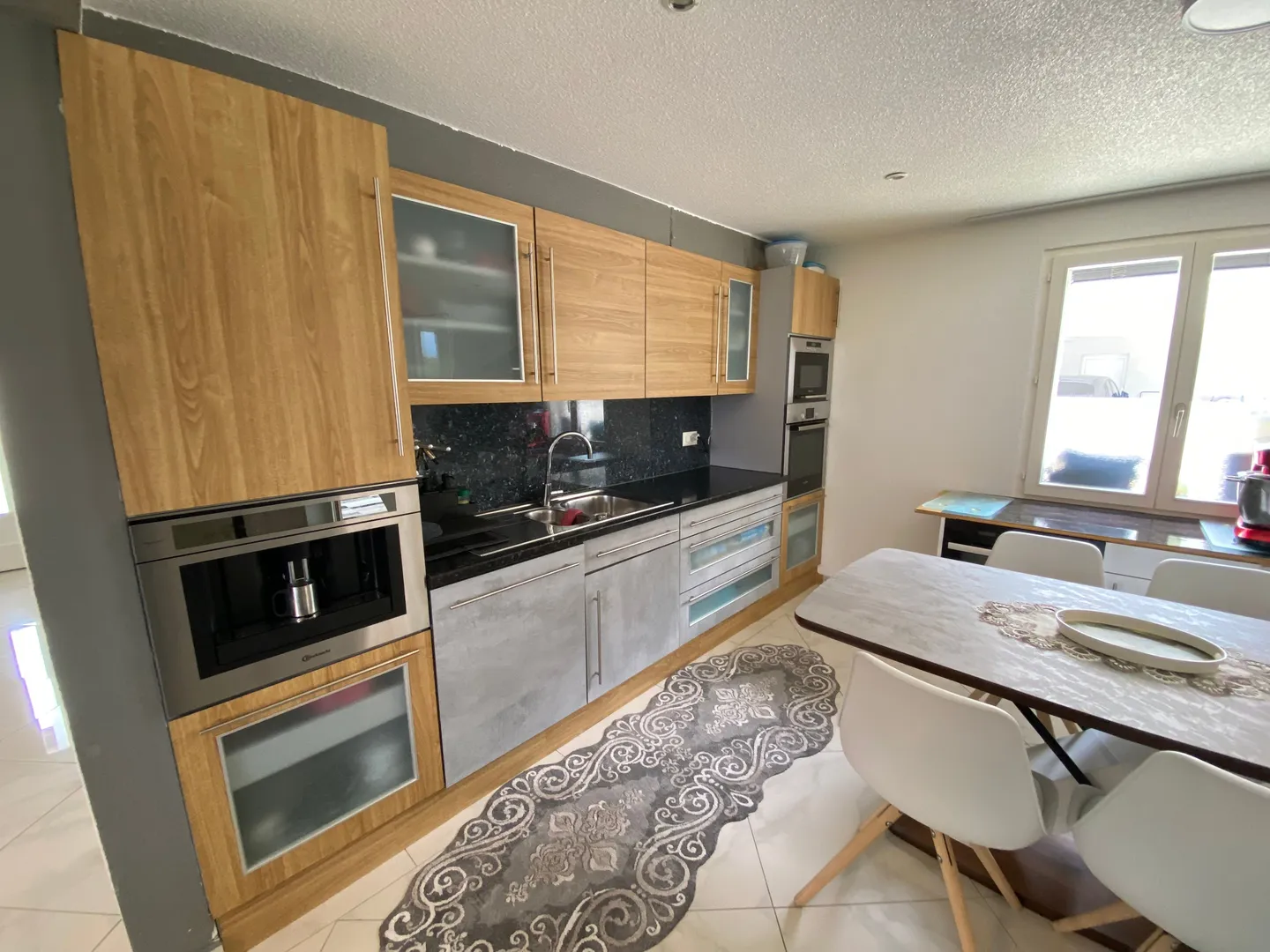 Moderne 10-Zimmer-Villa mit inkludierter Mietwohnung - Foto 7 von 13