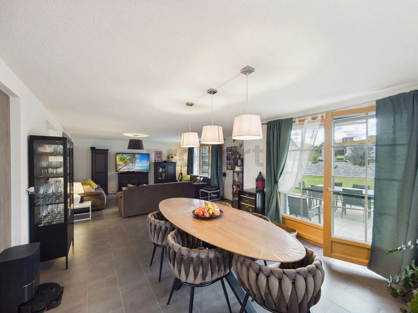 Captivating View, Large Garden with Pizza Oven, Underfloor Heating, Cellar & Peaceful Family Setting! - Photo 4 of 13