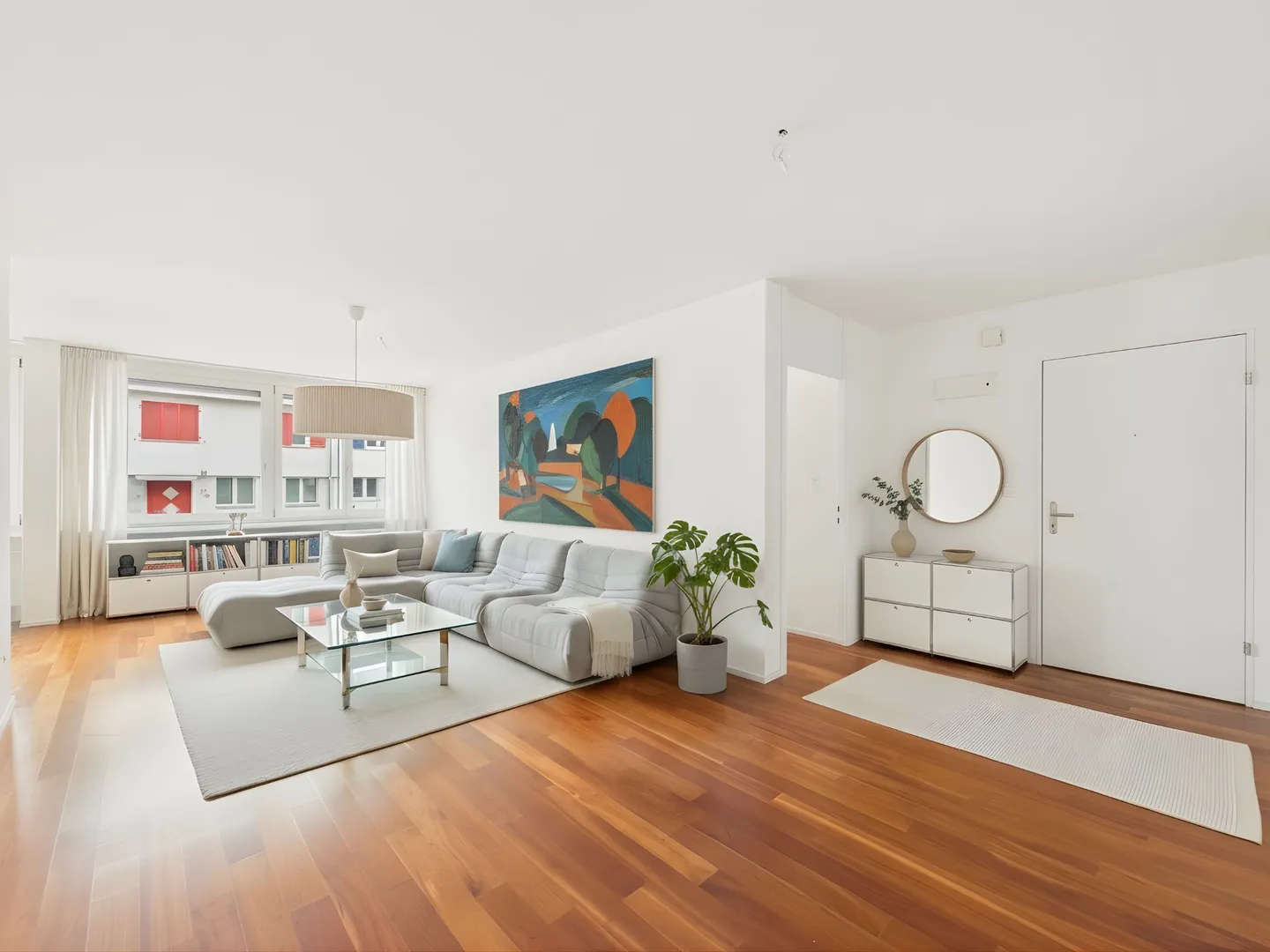 Appartamento 4.5 stanze modernizzato con 4 balconi a Reinach - Foto 1 di 10