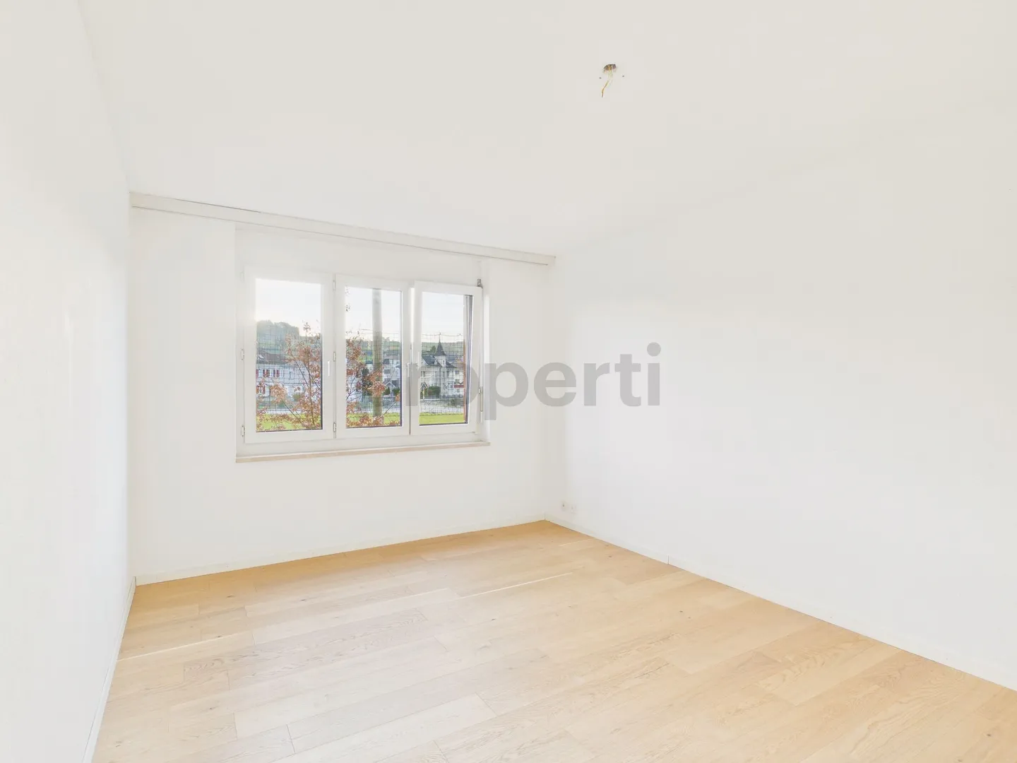 Modern 3.5-Room Apartment with Sunny Balcony, Bazenheid - Photo 7 of 9