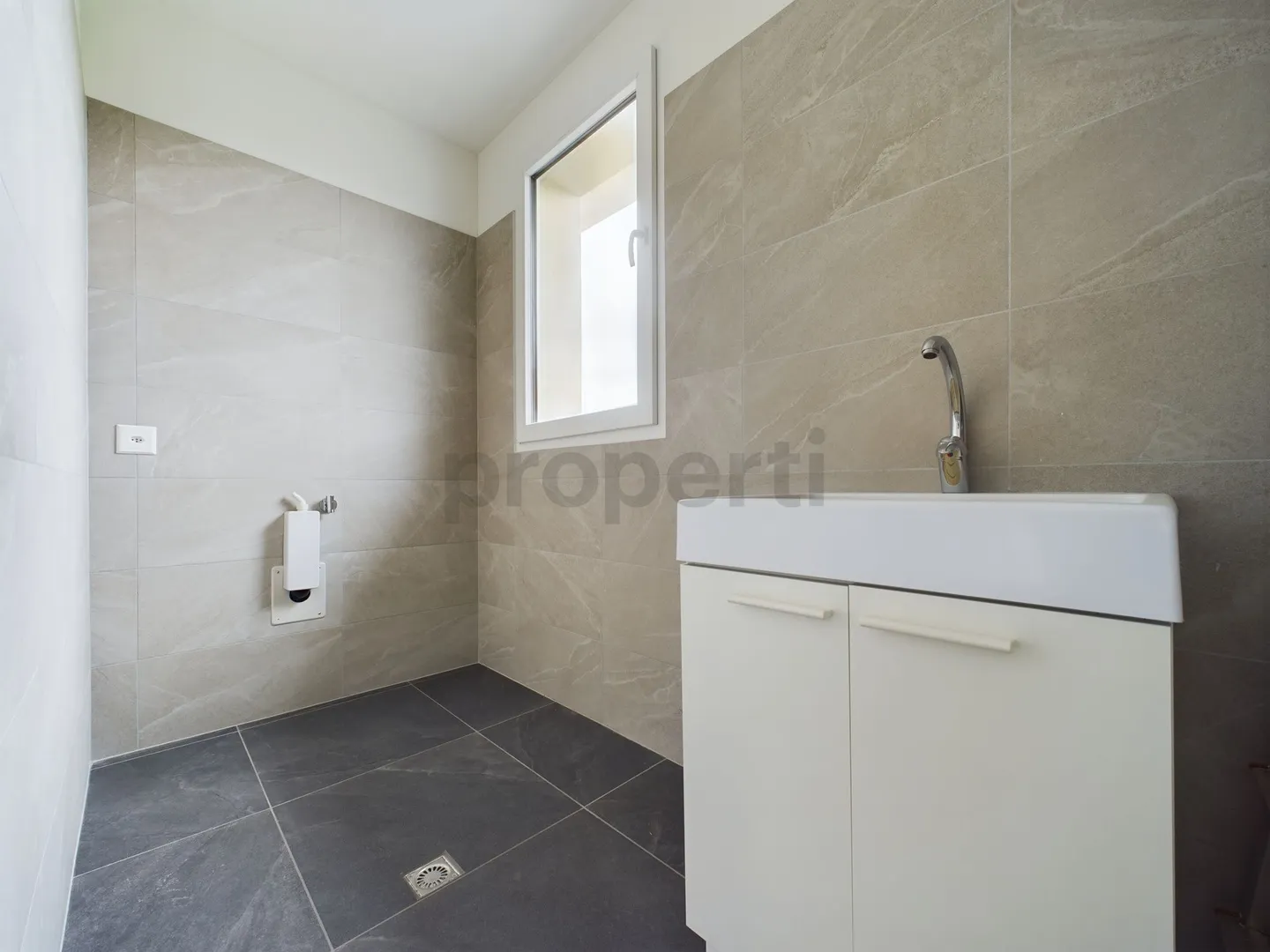 Appartement de 4,5 pièces avec vue dans un bâtiment neuf à Stabio - Photo 9 sur 11