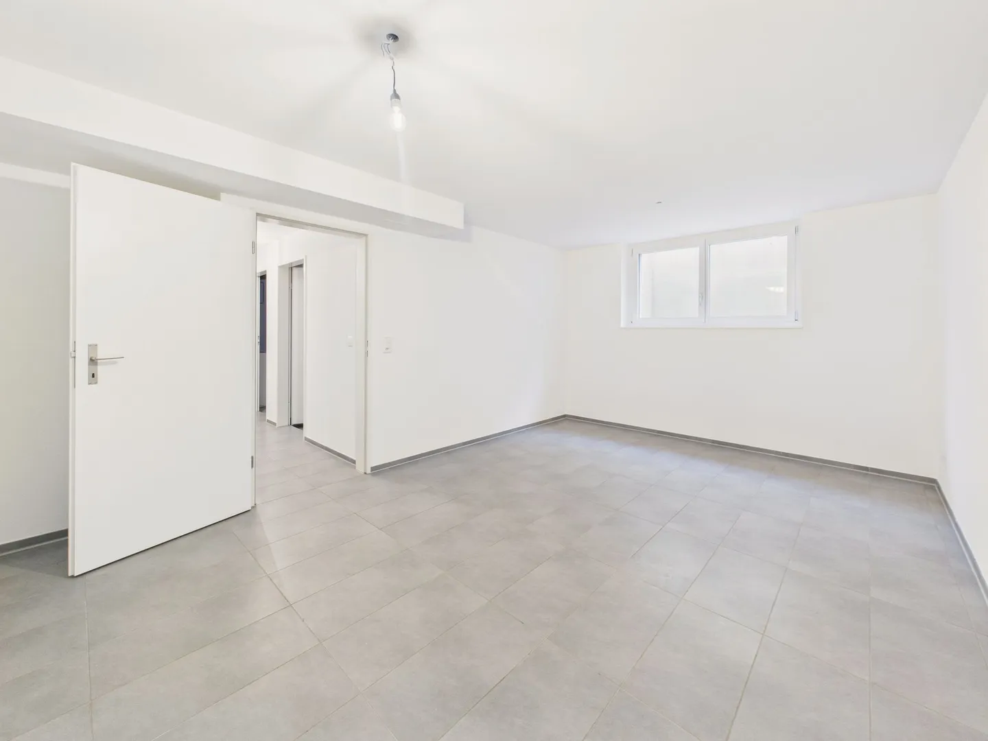 Modernisiertes Familienhaus an zentraler Lage: Raum für Ihre Zukunft! - Foto 10 di 13