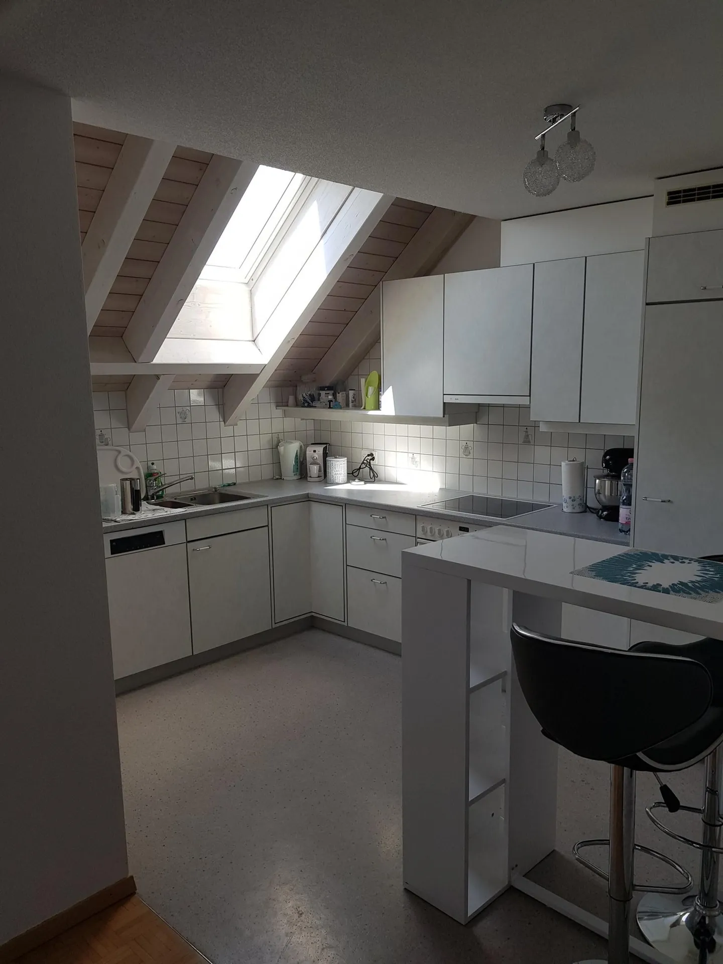 Ampio appartamento attico di 4,5 locali con balcone soleggiato, Wängi - Foto 4 di 8