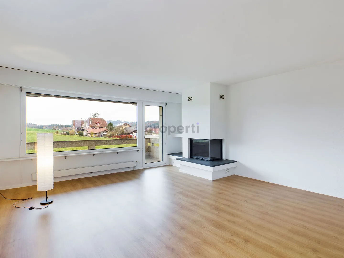 Moderno con buoni collegamenti di trasporto - Foto 1 di 10