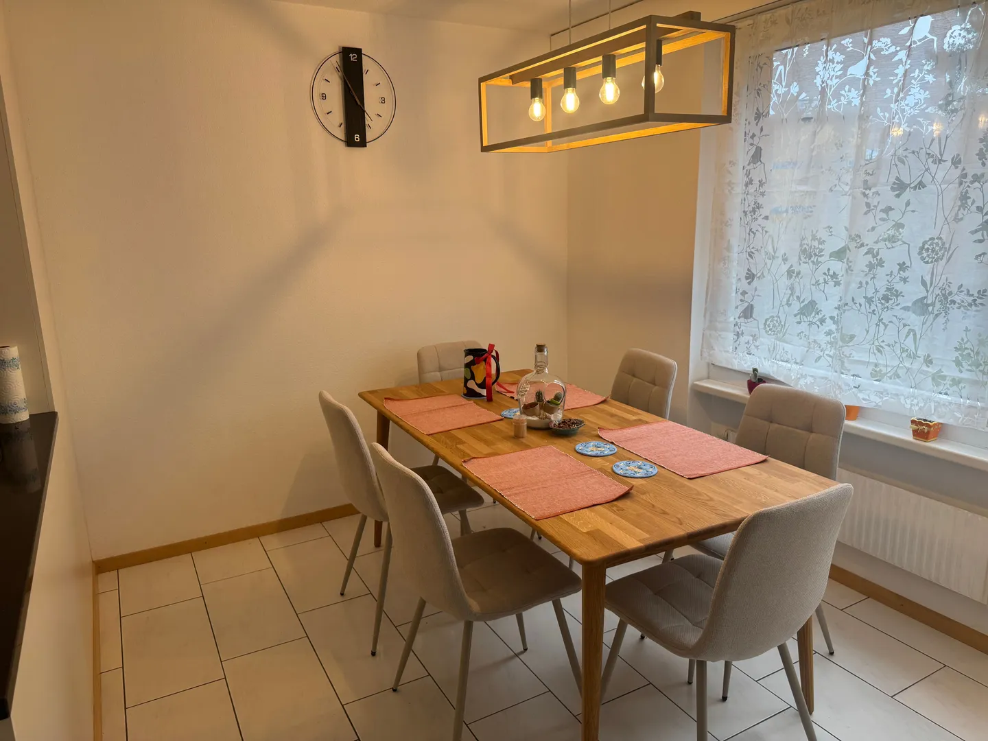 Modern 3.5-Zimmer-Möblierte Wohnung mit Balkon, Uster - Photo 2 sur 10