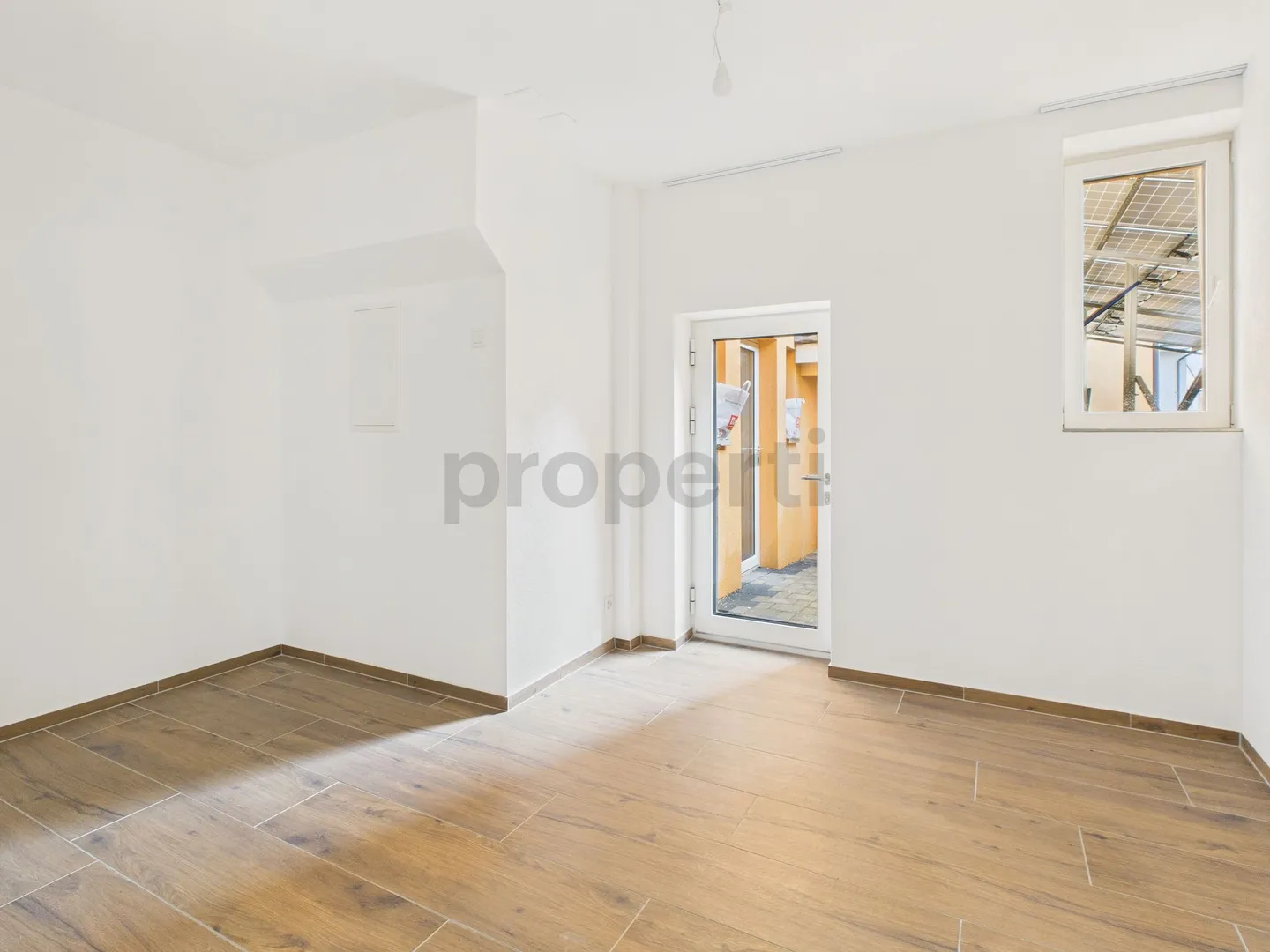 Ihr neues Zuhause - Helle 3.5-Zimmer-Wohnung mit sonnigem Gartensitzplatz - Photo 5 of 9