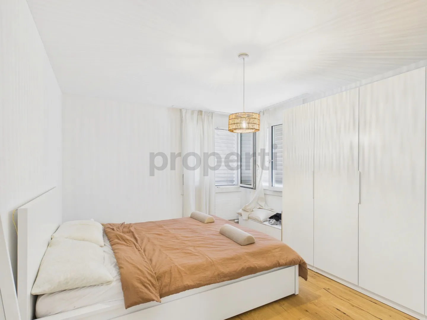 Renovierte 3.5-Zimmer-Wohnung mit privatem Gartensitzplatz - Foto 6 von 11