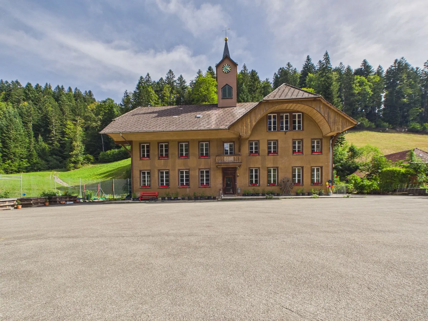 Einzigartiges Haus im Emmental - Foto 1 von 13