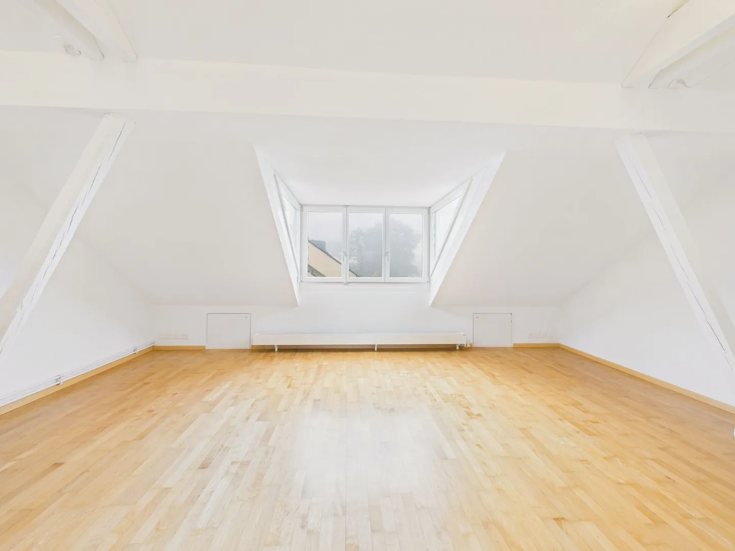 Modernes 7.5-Zimmer-Reihenhaus mit Balkon, Ebmatingen - Foto 8 von 13