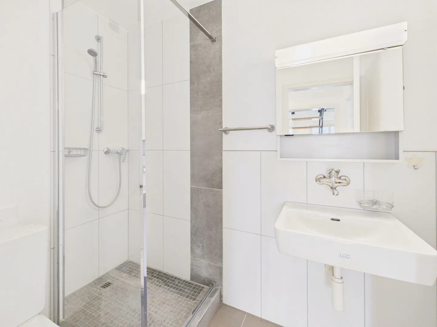 Einzigartige 2.5-Zimmer Wohnung in Büren an der Aare - Foto 10 von 11