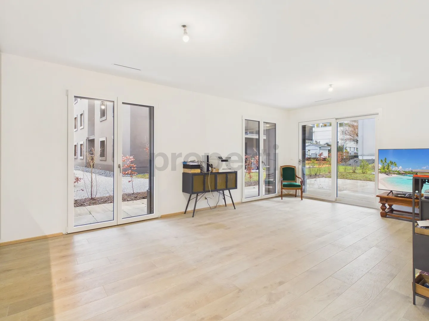 Appartement Moderne avec Terrasse Privative - Photo 1 sur 13