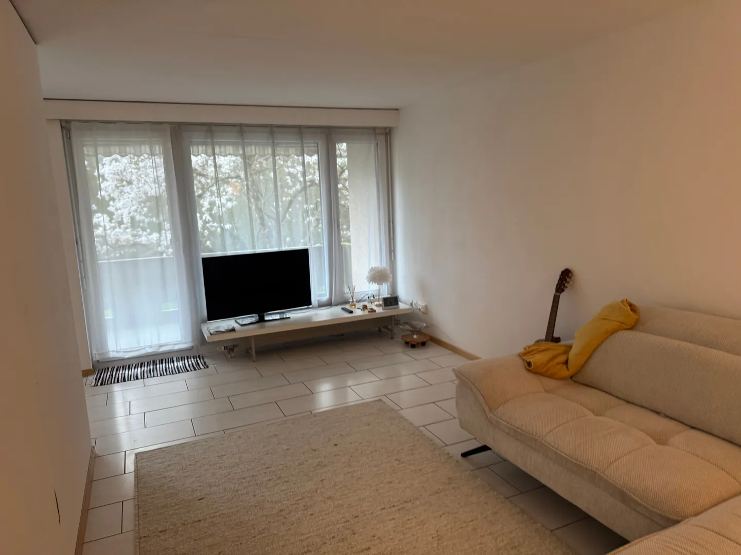 Modern 3.5-Zimmer-Möblierte Wohnung mit Balkon, Uster - Photo 1 sur 10