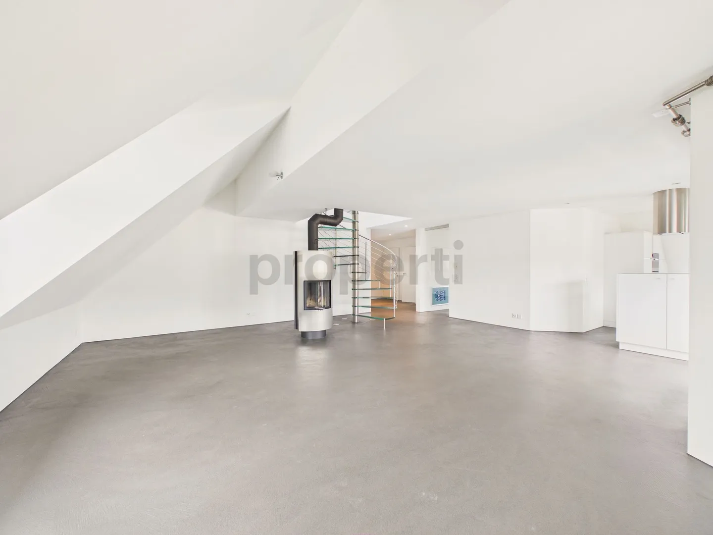 Moderne Maisonette mit Balkon - Foto 2 von 13