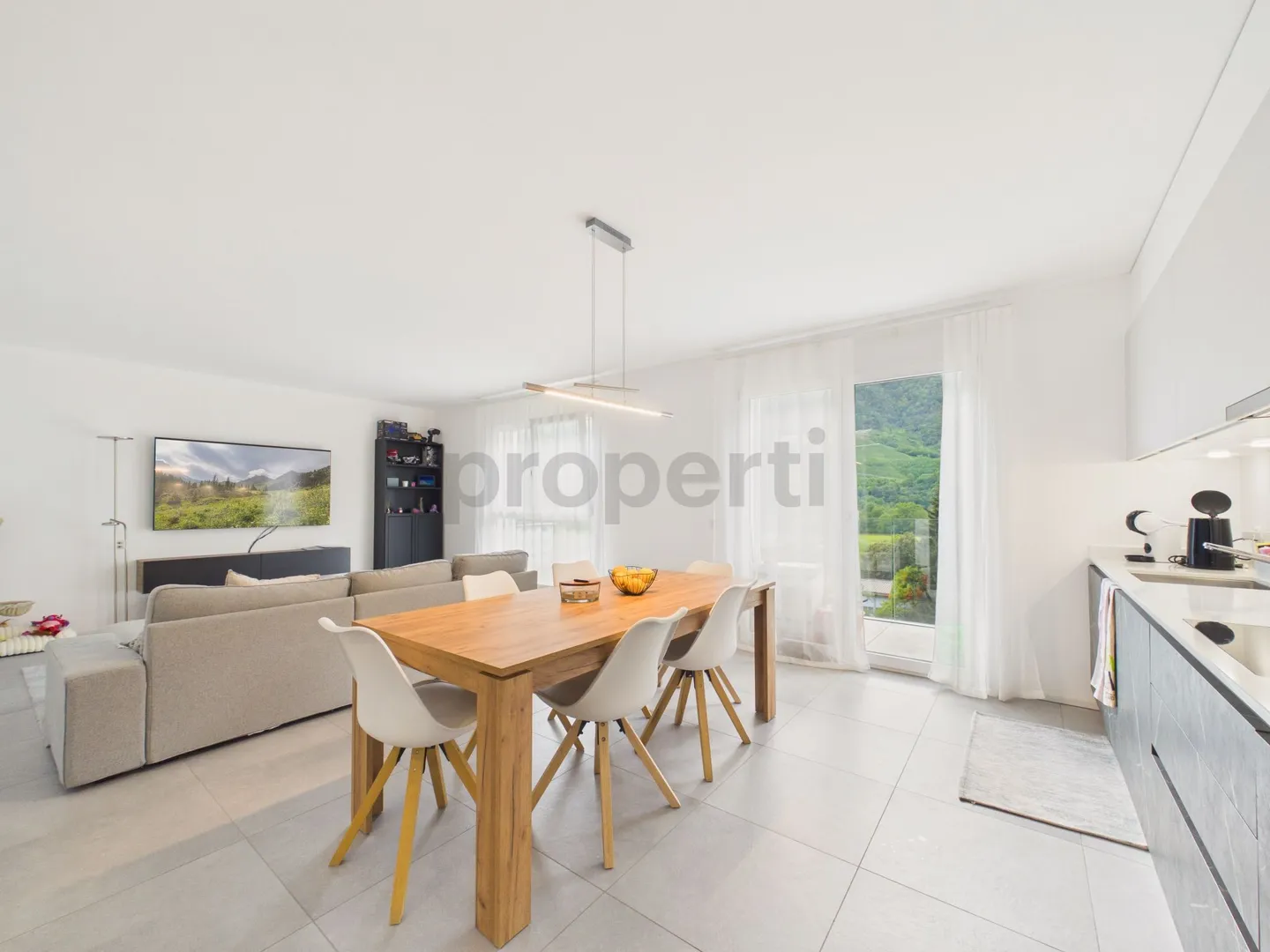 Appartement moderne 2.5 pièces avec balcon, Claro- Bellinzona - Photo 1 sur 10