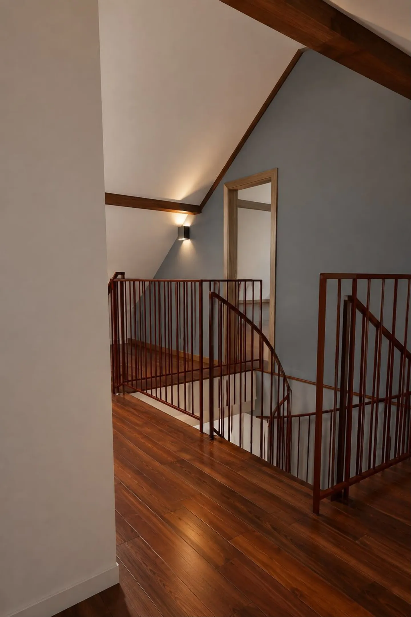 Geräumige 5,5 Zimmer mit großen Außenbereichen - Foto 7 von 8