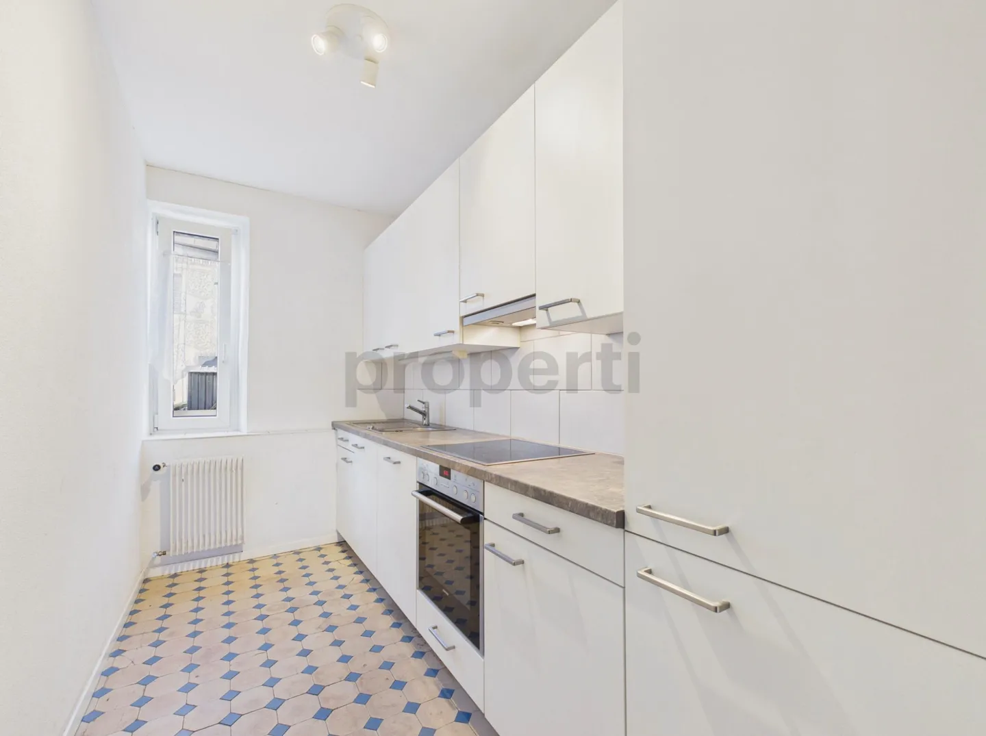 Balcone soleggiato con splendida vista: Concetto di camera ben studiato e migliore infrastruttura - Foto 2 di 8