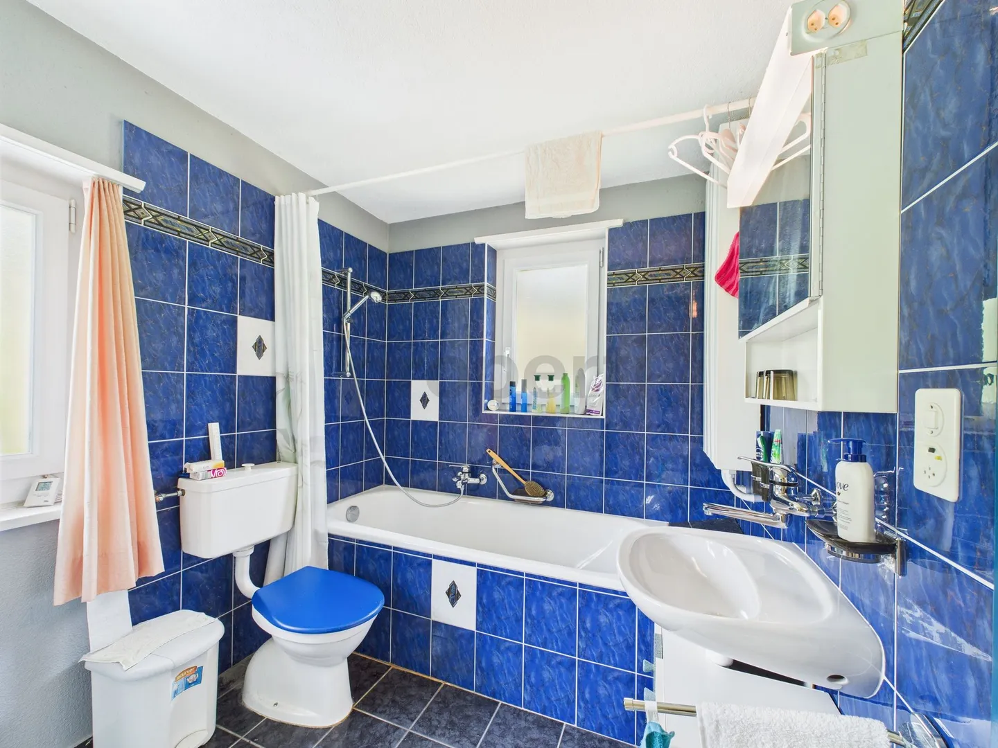 Your Retreat in the Mountains - 5.5 Room Single-Family House in Safien Platz - Photo 10 of 12