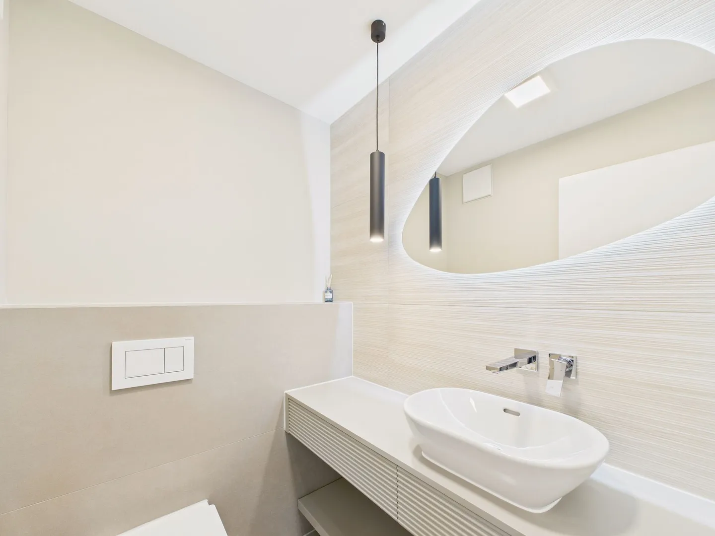 Modern 6.5-room terraced single-family house with lake view in Horgen - First occupancy after renovation - Photo 9 of 13