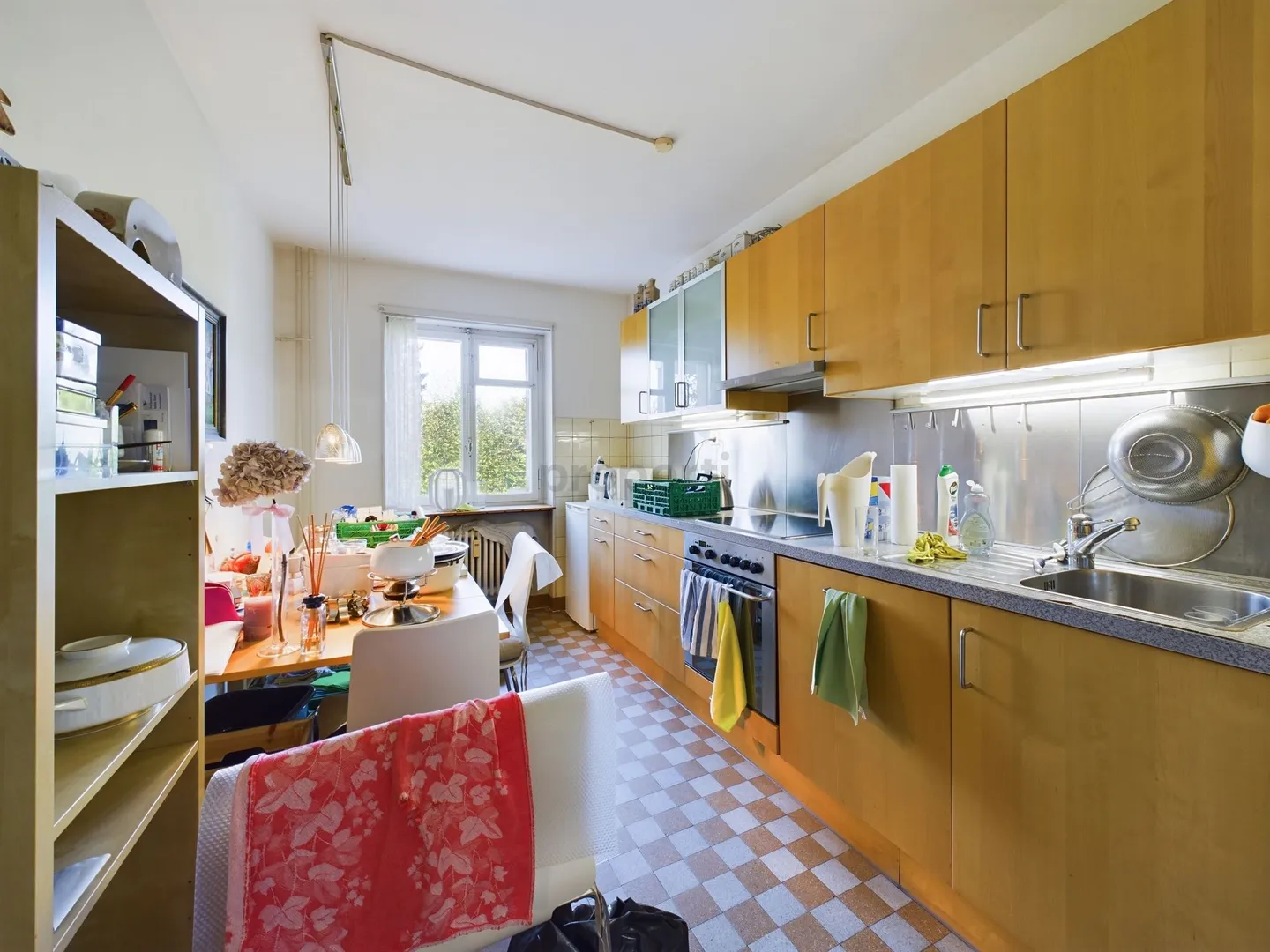 Charming 3.0-room apartment in the best location in Basel - Photo 2 of 7