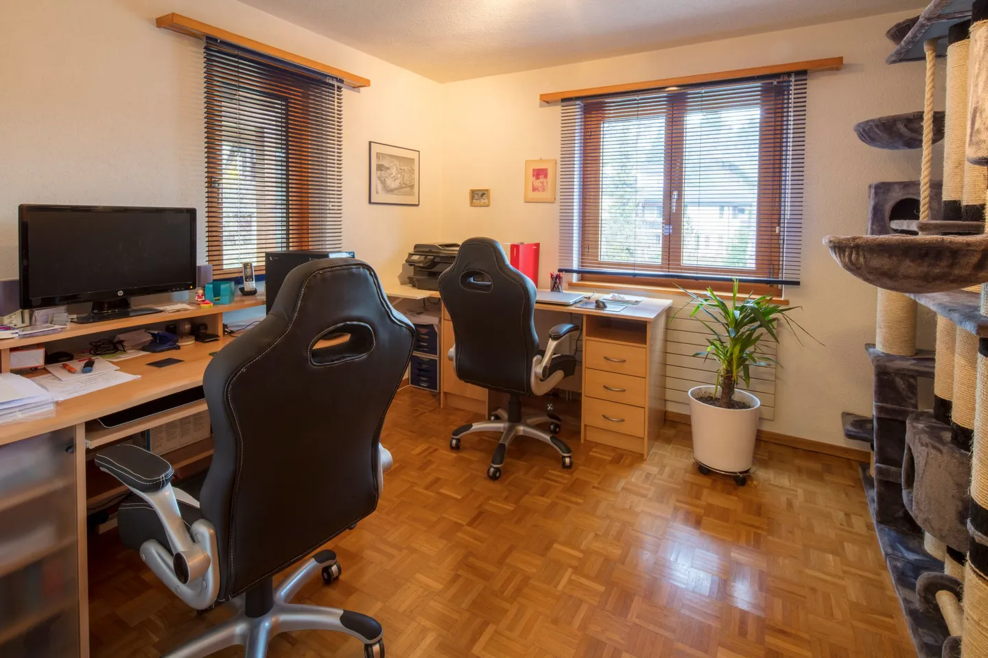 Ampio appartamento duplex di 5,5 locali con balcone a Ziefen - Foto 6 di 12