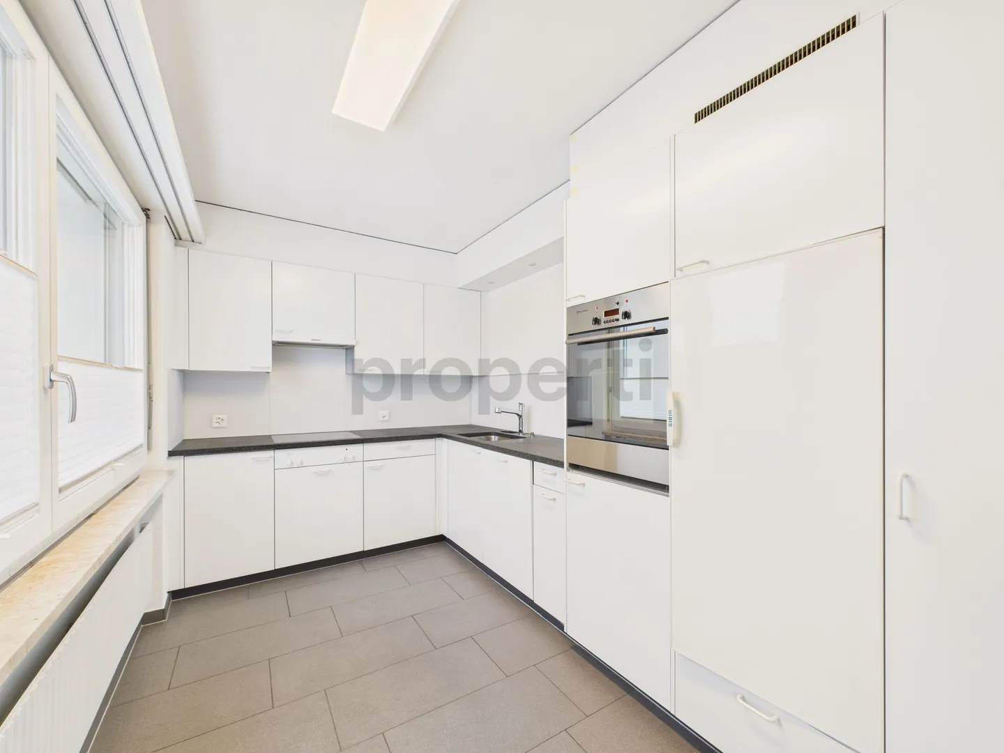 Luminoso appartamento di 2.5 locali con balcone a Horgen - Foto 2 di 8