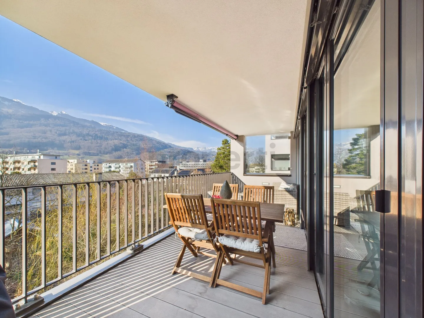 Modernes Apartment mit Balkon - Foto 10 von 11