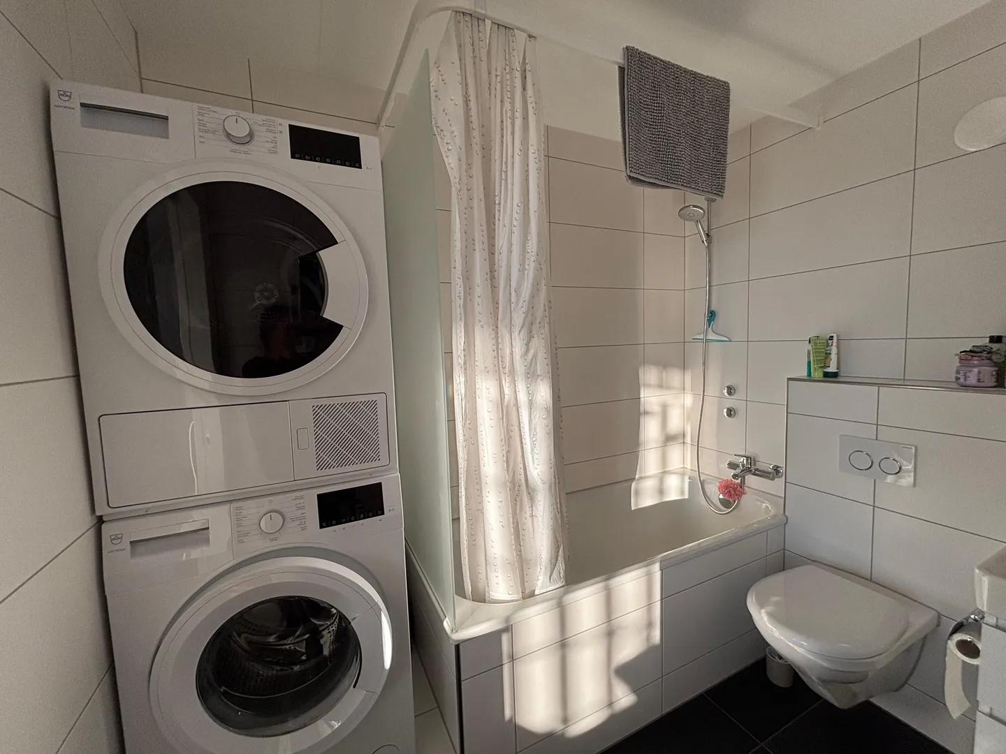 Vivere sopra i tetti di Bümpliz - Elegante appartamento di 3,5 stanze con panorama - Foto 7 di 10