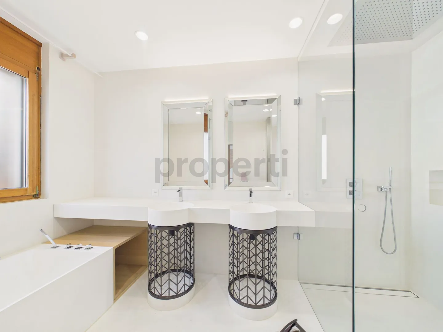 Detached villa with panoramic view - Sant'Antonino - Photo 11 of 13