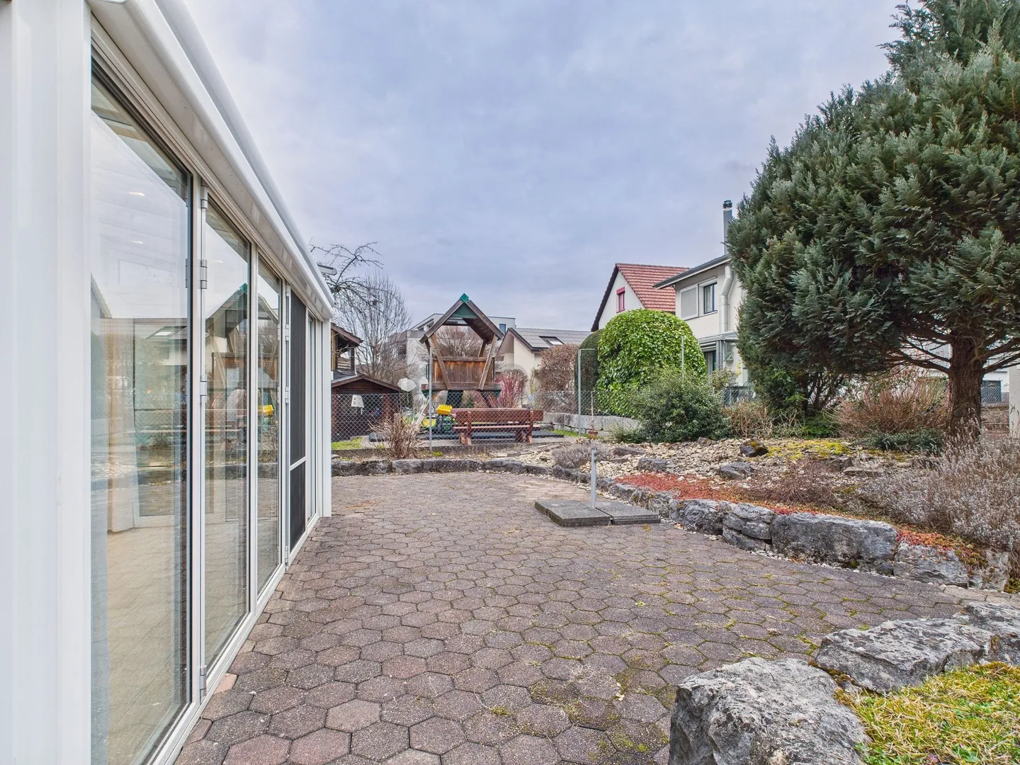 Moderno appartamento con terrazza di 3,5 stanze a Bubendorf - Il tuo rifugio con stile e praticità - Foto 10 di 11