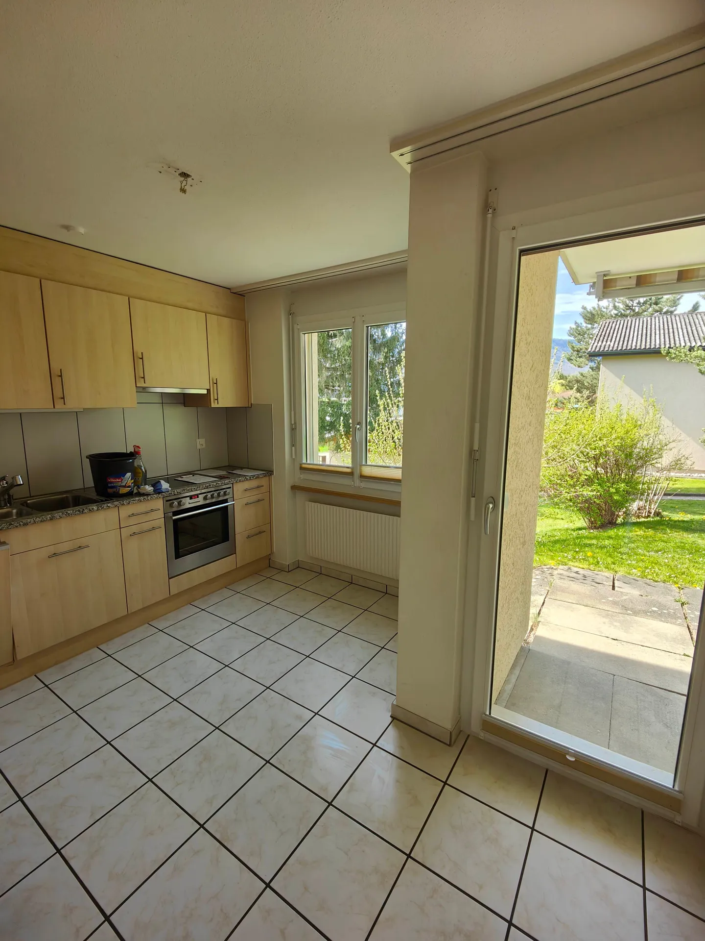 Helle 4.5-Zimmer-Wohnung mit Balkon, Aedermannsdorf - Foto 2 von 12