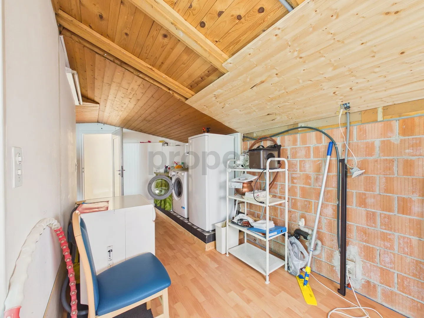 Charming Single-Family Home with 2- and 1-Room Apartments &amp; Commercial Space with Traditional Charm Perfect for Families - Photo 12 of 13