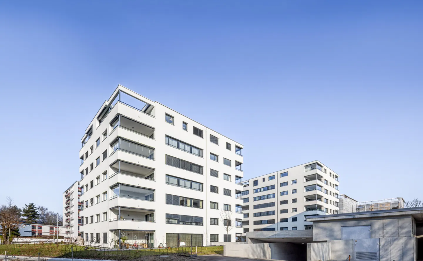 Like-new 4.5-room apartment - Bellissa development in Lyss - Photo 1 of 13