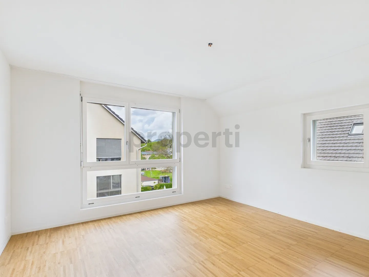 Erleben Sie Licht, Weite und Lebensqualität  3.5-Zimmer-Wohnung in Zeihen - Foto 5 di 10