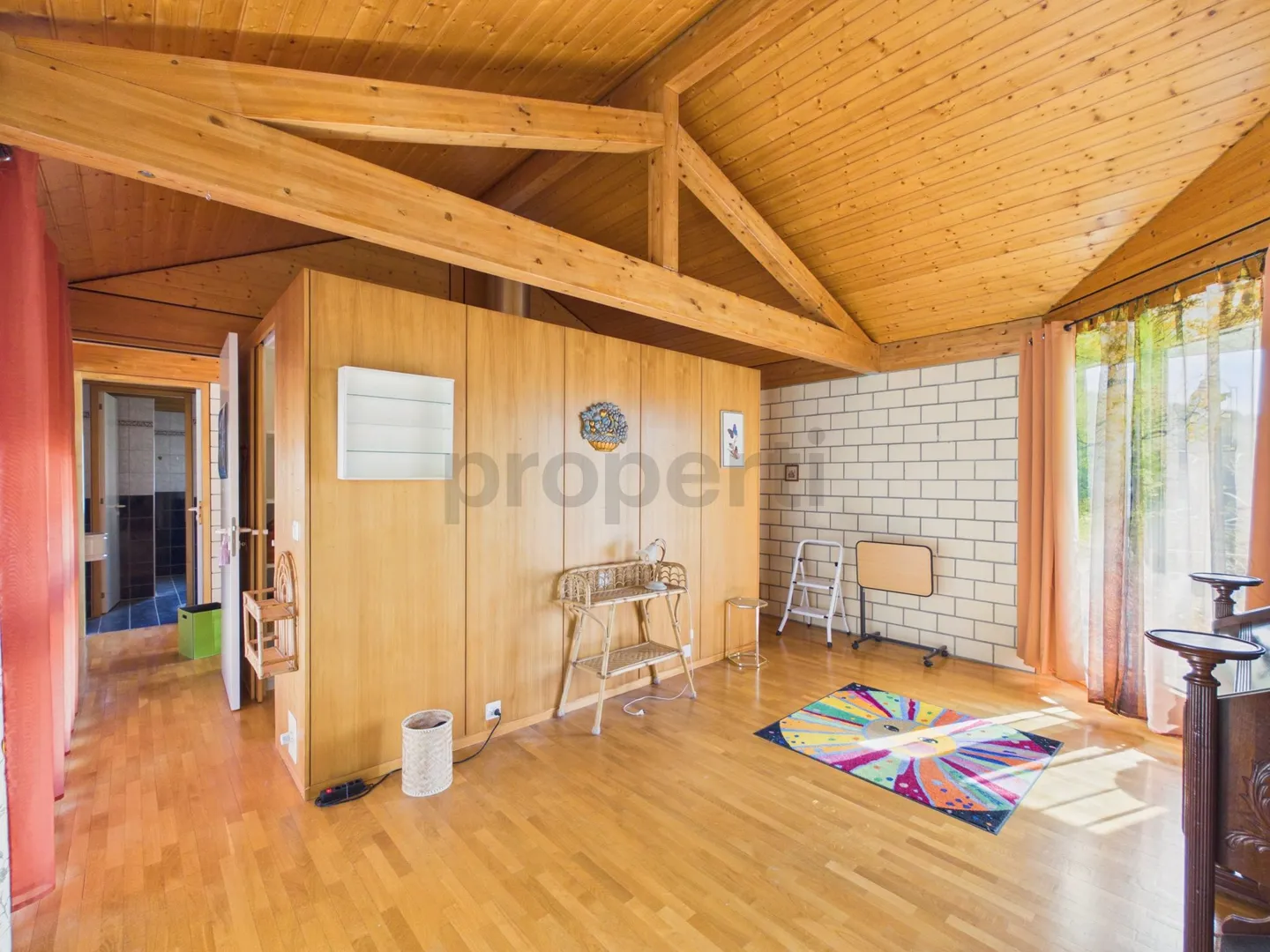 Spacieuse maison individuelle de 6 pièces, vue dégagée - Photo 7 sur 13
