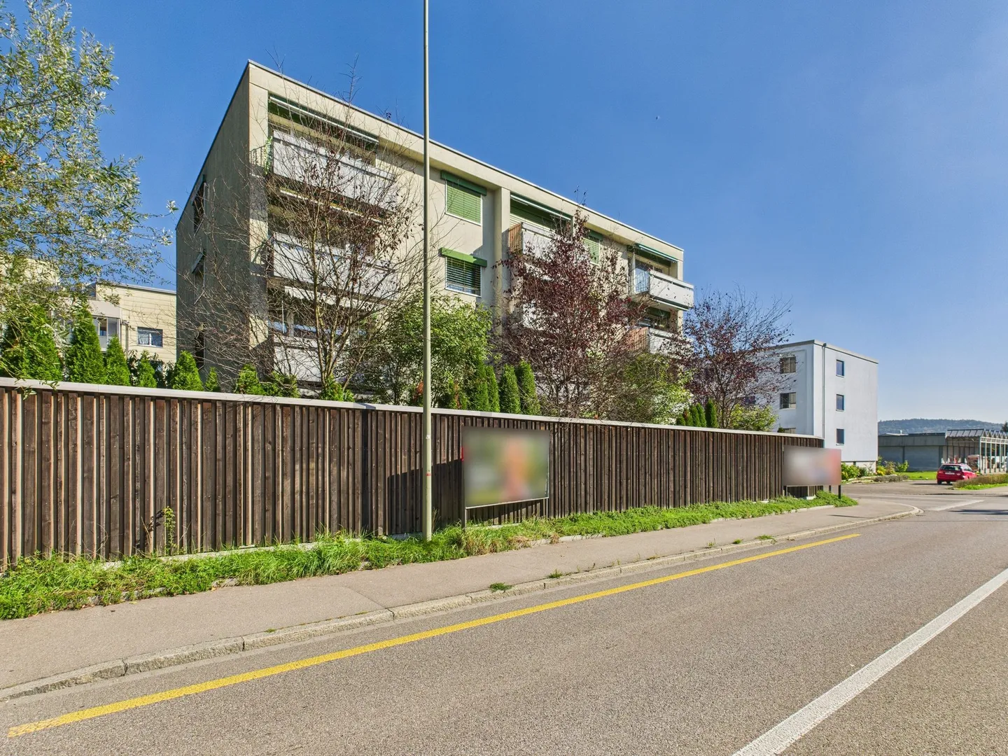 Investment property with expansion potential in Embrach - Photo 9 of 10